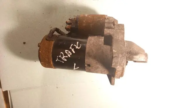 Renault Trafic II (X83) Starter motor