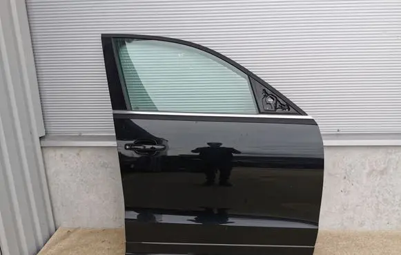 Audi Q5 SQ5 8R Front door