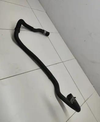Peugeot 308 Coolant pipe/hose 