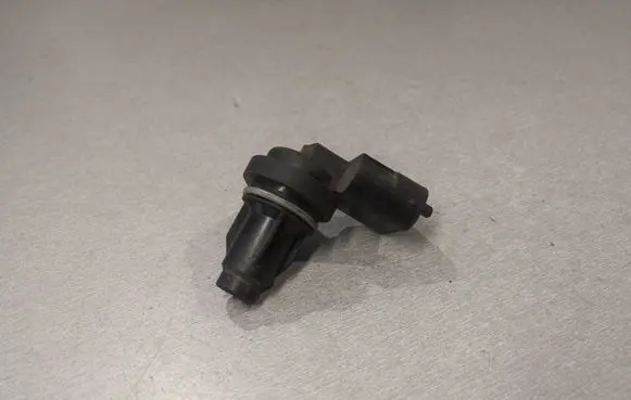 Hyundai i20 (GB IB) Camshaft position sensor 393503F000 9024040005