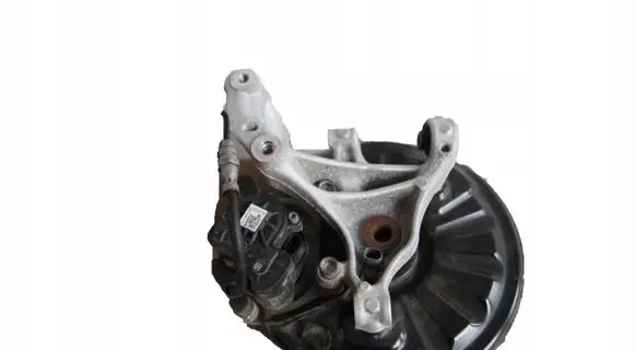 Volkswagen PASSAT B8 Rear wheel hub 3Q0505435L