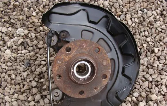 Seat Leon (5F) Front wheel hub spindle knuckle