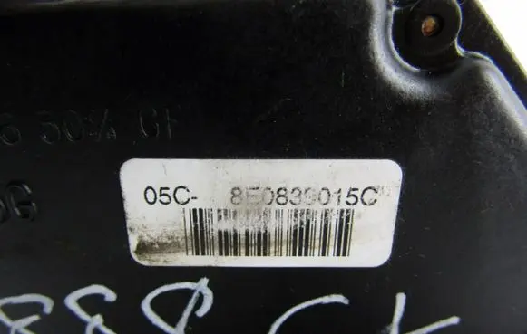Audi A4 S4 B6 8E 8H Rear door lock 8E0830015C