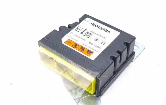 Nissan Qashqai J12 Airbag control unit/module 988206UT0B 680925600C