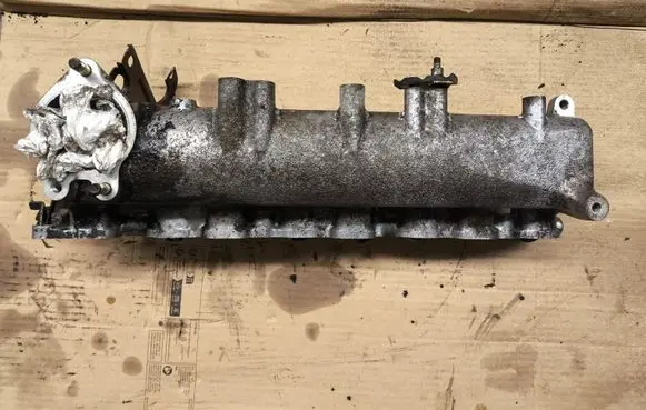 Toyota Land Cruiser (J120) Intake manifold