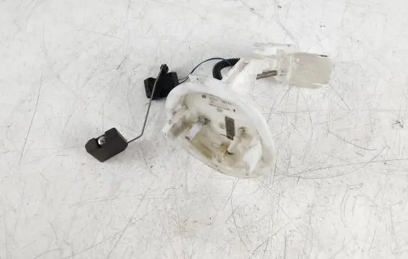Mercedes-Benz GLK (X204) Fuel level sensor A2044700694