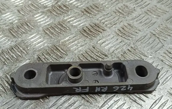 Subaru Forester SK Bracket in trunk/boot 