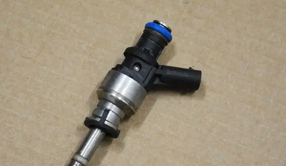 Audi A8 S8 D4 4H Fuel injector 2079036G