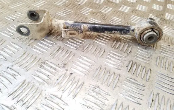 Honda CR-V Rear control arm