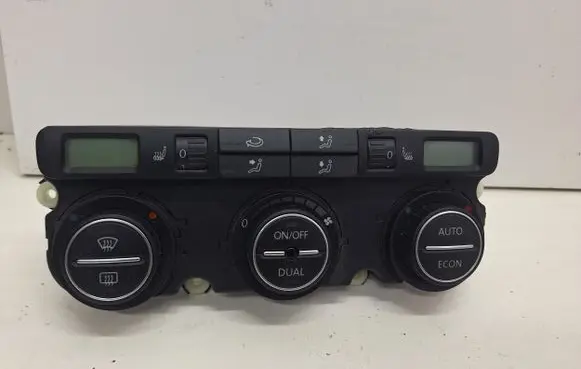 Volkswagen Touran I Climate control unit