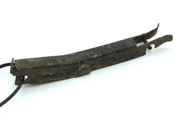 Mercedes-Benz R W251 Front bumper mounting bracket A2518801114