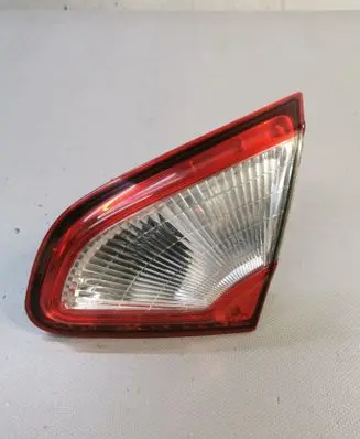 Nissan Qashqai Tailgate rear/tail lights 89503209