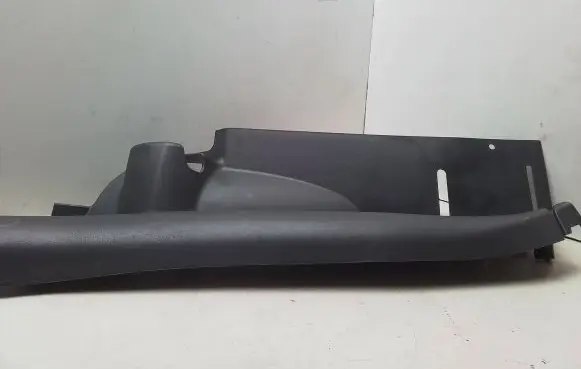 Chevrolet Cruze Rear sill trim cover 96983547