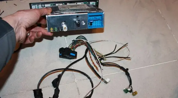 BMW 3 E90 E91 Sound system wiring loom 106887 9241331 9302159