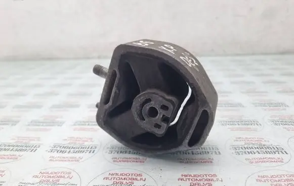 Volkswagen PASSAT B5 Gearbox mount