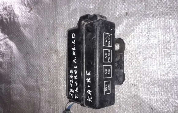 Toyota Corolla E110 Fuse module