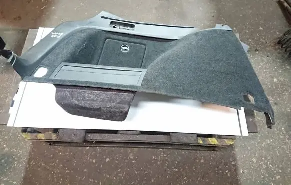 Volkswagen PASSAT B7 Trunk/boot side trim panel 3AF867427 AR200113215 1462012101