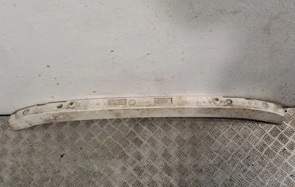 Front bumper foam support bar