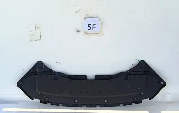 Lexus RX 450H Front bumper skid plate/under tray 5261848020