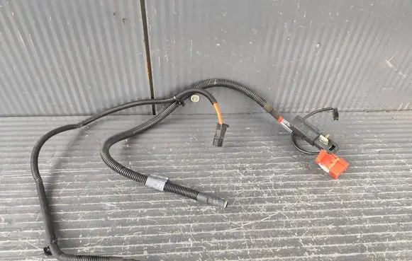 BMW 3 E92 E93 Positive cable (battery) 6931503 10057310