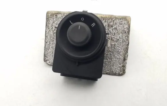 Opel Zafira C Wing mirror switch 13271827