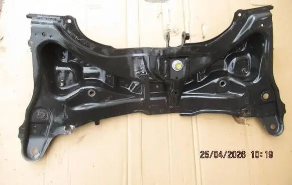 Toyota Yaris Front axle beam 25042026