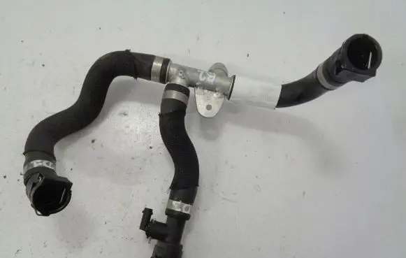 DS Automobiles 3 Crossback Electric car engine cooling hoses/pipes 