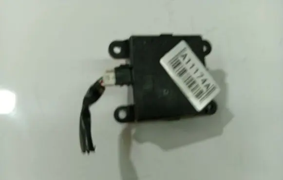 Nissan Primera Air flap motor/actuator 