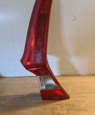 Volvo V70 Tailgate rear/tail lights