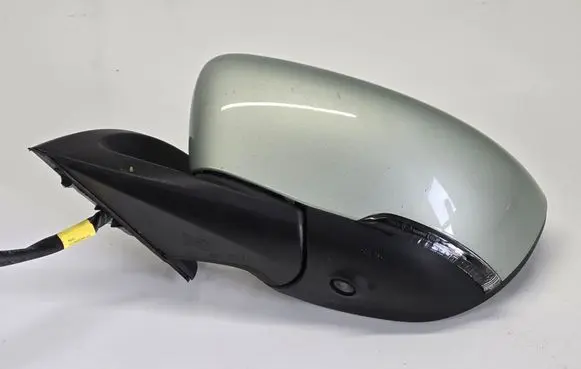Nissan Leaf II (ZE1) Front door electric wing mirror SK050404