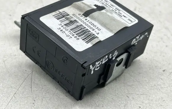 Toyota Yaris Door control unit/module 897410D030 S000000005A 340070688
