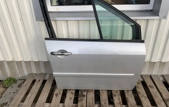 Renault Scenic II - Grand scenic II Front door