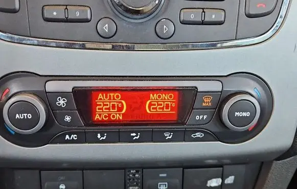 Ford Focus Climate control/heater control trim 7M5T18C612AC IMPRK1583682