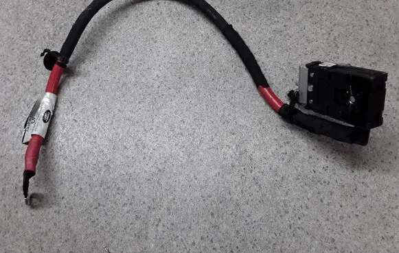 Positive cable (battery)