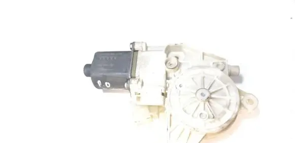Mercedes-Benz B W246 W242 Front door window regulator motor A2469065200