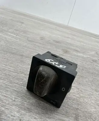 Volvo S70 V70 V70 XC Light switch 7923