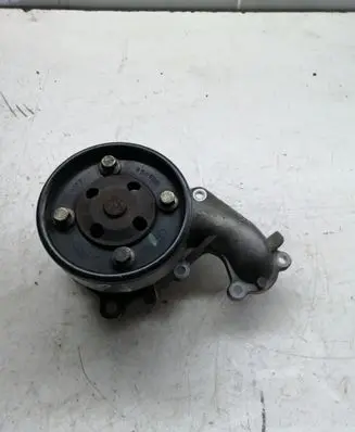Ford C-MAX I Water pump XS4U8505DA XS4U8512BA 8509BB
