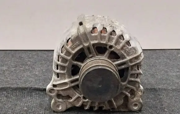 Audi A3 S3 A3 Sportback 8P Generator/alternator 03L903023A 112014683