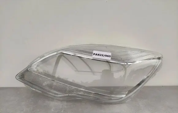 Mercedes-Benz R W251 Headlight lense 1305560002