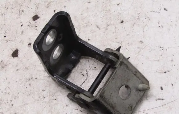 Citroen C3 Rear door hinge set 114A7