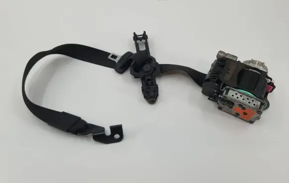 Audi Q5 SQ5 8R Front seatbelt 8R1857706K 306369610 0718H1G1XA