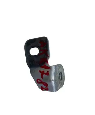Audi A4 S4 B9 8W Fender mounting bracket 8W0821470