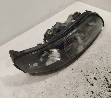 Volvo V70 Headlight/headlamp 89007908