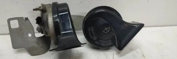 BMW 5 E60 E61 Horn signal 6935709