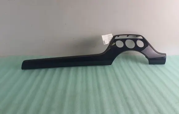 Mini Cooper Countryman F60 Dashboard center trim panel 19050710 9350467