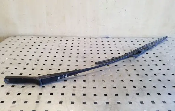 Volkswagen Transporter - Caravelle T4 Front wiper blade arm 701955410A