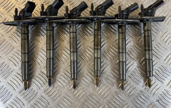 Audi A6 S6 C6 4F Fuel injectors set 059130277AJ 0445115054