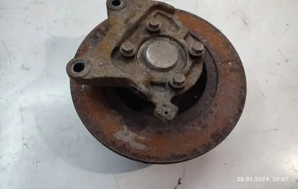 Opel Mokka X Rear wheel hub