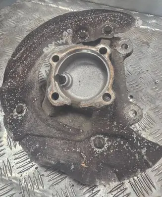 BMW 3 E90 E91 Front wheel hub 