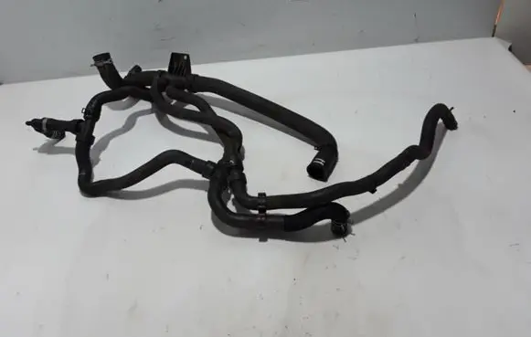 Renault Megane IV Engine coolant pipe/hose 215033860R
